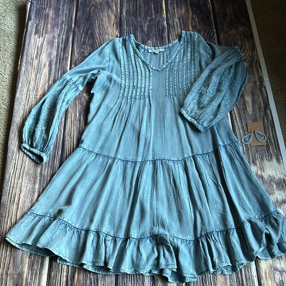 Denim Blue Dress with bonus earnings - Picture 1 of 3